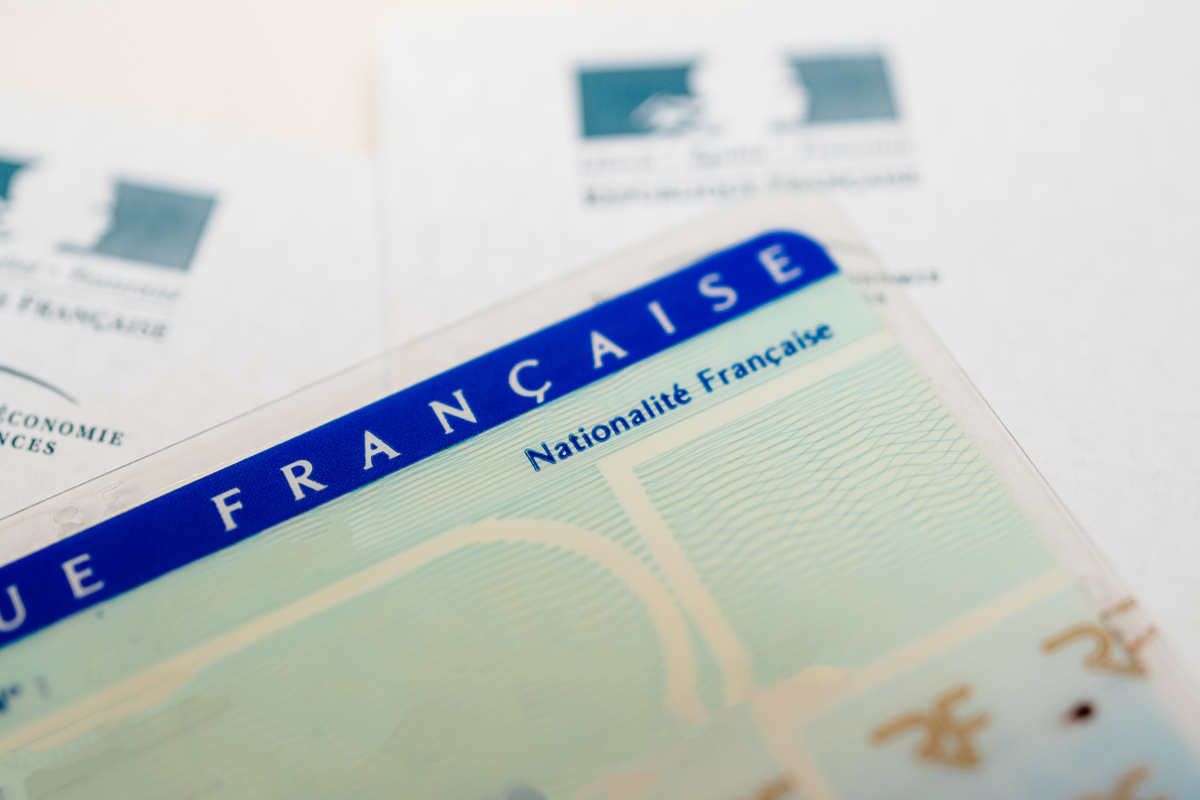 Nationalité française : comment l'acquérir rapidement